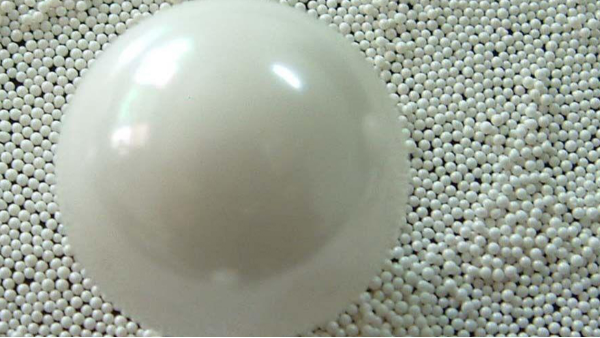 研磨介質大小根據(jù)物料粘度決定